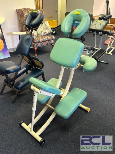MASSAGE CHAIR