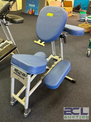MASSAGE CHAIR