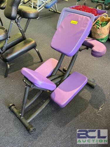 MASSAGE CHAIR