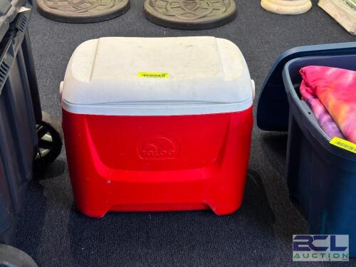 BEVERAGE COOLER