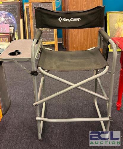 FOLDING CHAIR WITH TRAY