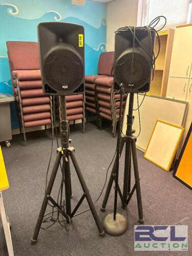 (2) - 280 WATT 8" 2 WAY ACTIVE LOUDSPEAKERS WITH STANDS AND MIC STAND