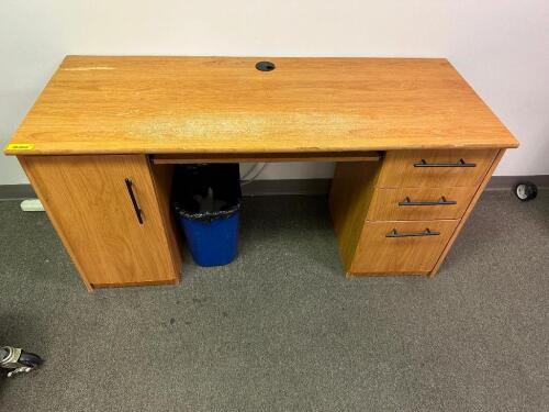 72" WOODEN DESK W/ RIGHT SIDE DRAWERS.