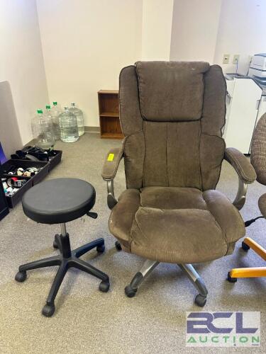 (2) - OFFICE CHAIRS