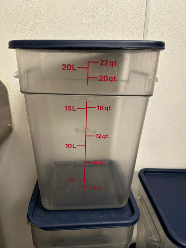 (3) 22 QT PLASTIC CONTAINERS W/ LIDS.