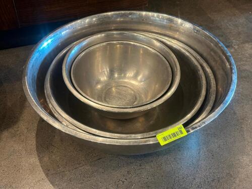 (5) - STAINLESS MIXING BOWLS