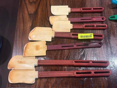 ASSORTED SILICONE SPATULAS