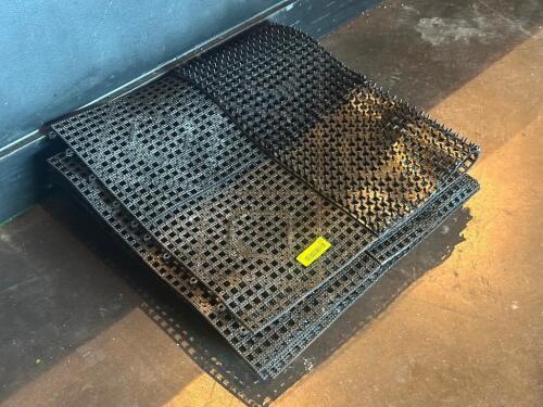 (8) - 2' X 2' SECTIONS OF BAR TREAD