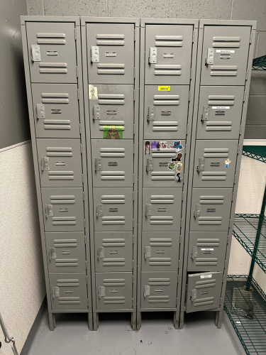 24 GROUP METAL LOCKER SYSTEM