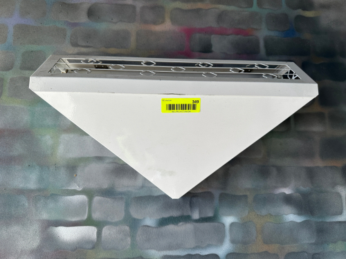 WALL MOUNTED BUG LAMP