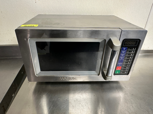WARING 1000 WATT MICROWAVE.