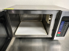 WARING 1000 WATT MICROWAVE. - 2