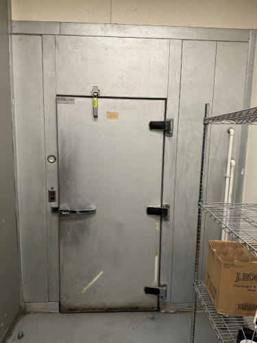 KOLPAK 13' X 13' WALK IN COOLER / FREEZER COMBO. 6' X 6' FREEZER COMBO INSIDE COOLER