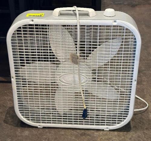 BOX FAN