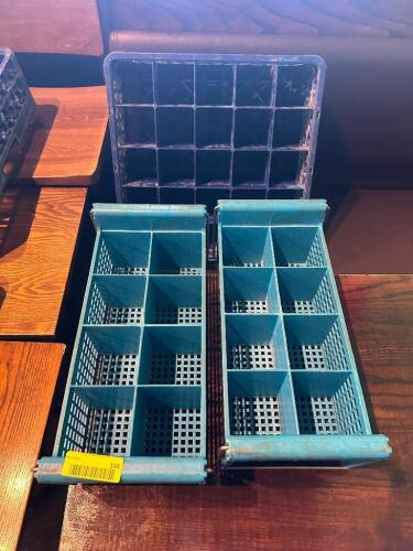 WASHING RACK AND (2) WASHING BASKETS