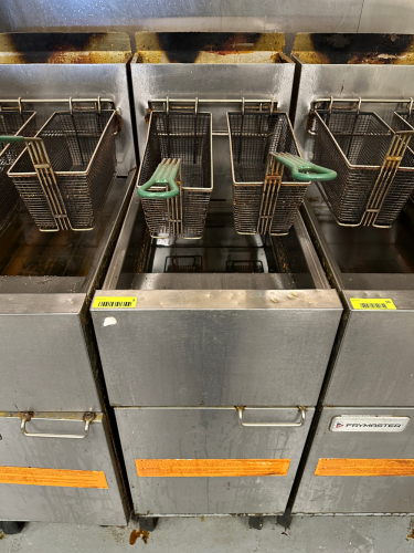 FRYMASTER 35 LB., GAS DEEP FRYER W/ (2) BASKETS