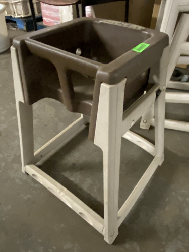 (2) PLASTIC HIGH CHAIRS ( TAN AND BROWN )