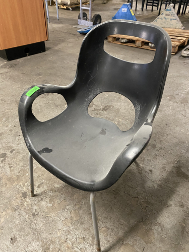 (12) BLACK PLASTIC STACKING ARM CHAIRS