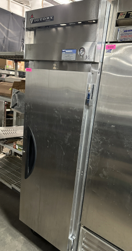 VICTORY SINGLE DOOR COMMERCIAL COOLER