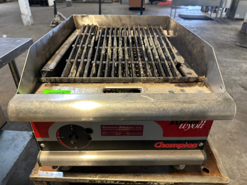 APW WYOTT 18" LAVA ROCK CHARBROILER