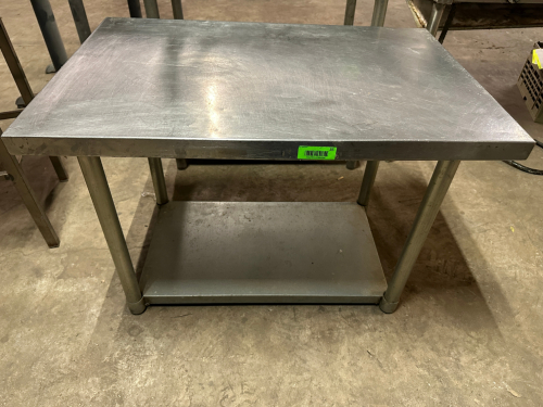 36" X 24" STAINLESS TABLE