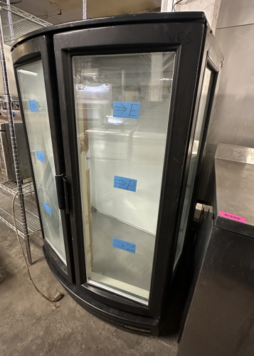 BEVERAGE AIR TWO DOOR MERCHANDISER COOLER.