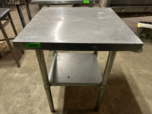 24" X 24" STAINLESS TABLE
