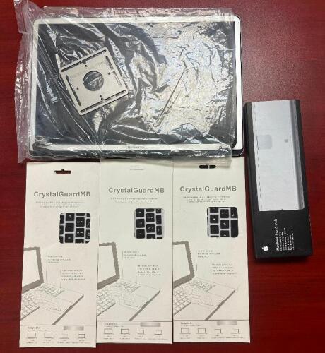 ASSORTED APPLE COMPUTER PARTS