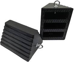 (1) SET OF (2) RUBBER WHEEL CHOCKS