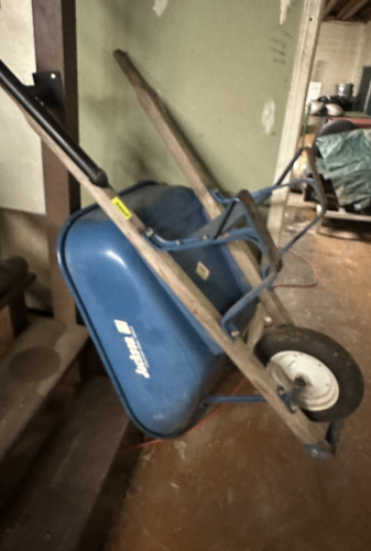 6 CU FT WHEEL BARROW.