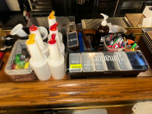 (1) LOT OF ASSORTED BAR SUPPLIES