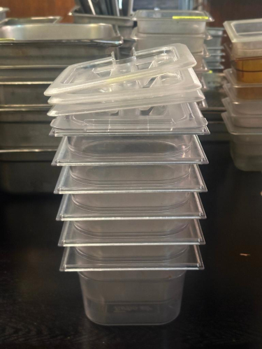 (6) 1/6 PLASTIC INSERTS.