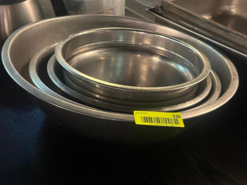 (5) ASSORTED STAINLESS MIXING BOWLS