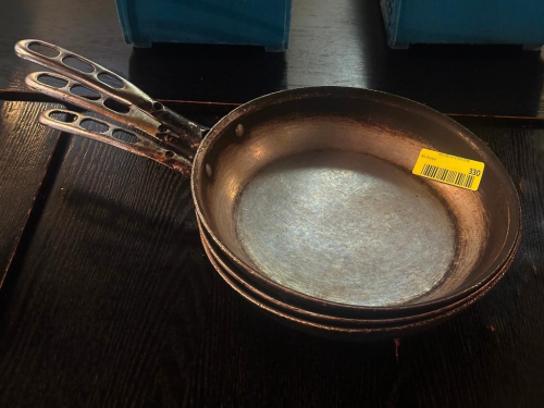 (3) 10" SKILLETS