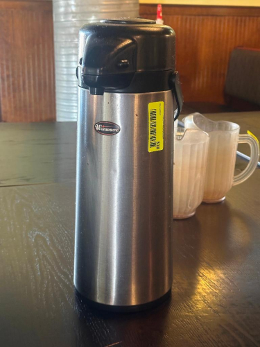 INSULATED PUSH TOP DECANTER