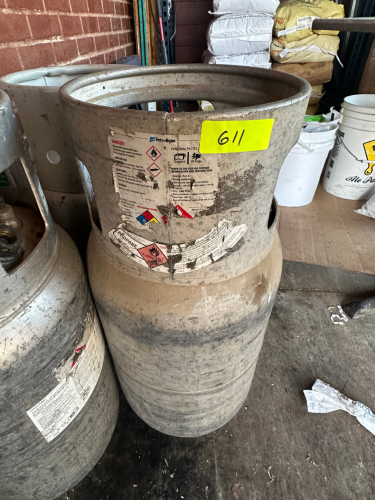 LP PROPANE TANK FOR FORK LIFT.