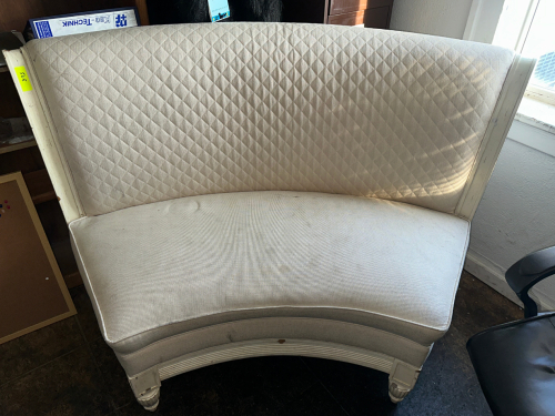 48" HIGH BACK CURVED UPHOLSTERED BENCH SEAT.