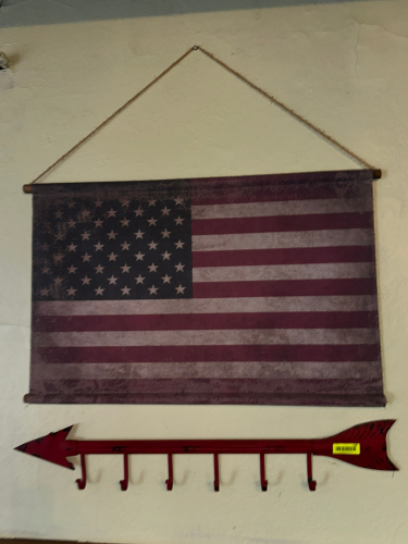 (3) PIECE OF WALL DECORATIONS. FLAG, ARROW, AND CARDINALS CAR.