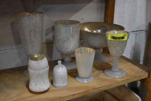 (7) - MATCHING TABLE D&Eacute;COR / VASES