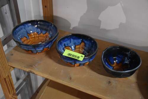 (4) - DECORATIVE SERVING DISHES