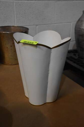 DECORATIVE WASTE BIN