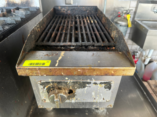 STAR MAX 12" COUNTER TOP CHARBROILER.