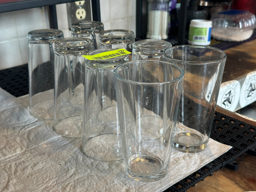 (8) MIXING GLASSES