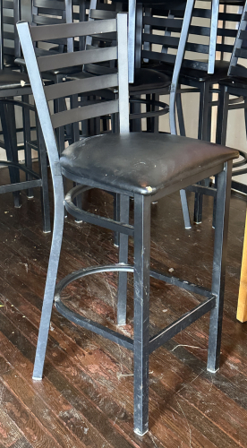 (2) 30" LADDER BACK BLACK BAR STOOLS