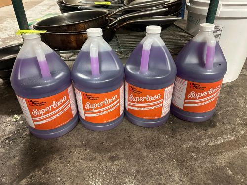 (4) 1 GALLON BOTTLES OF SUPER LOSO MULTI PURPOSE CLEANER.