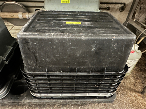 (6) PLASTIC BUS TUBS. GREY AND BLACK
