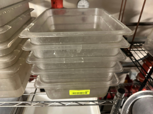 (5) 1/2 SIZE PLASTIC INSERTS
