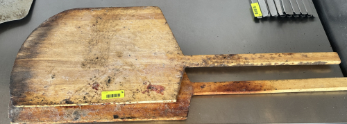 (2) LONG HANDLE WOODEN PIZZA PADDLES.