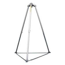 (1) TRIPOD SAFETY LIFELINE