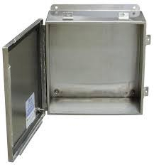 (1) METAL JUNCTION BOX, LOCKABLE